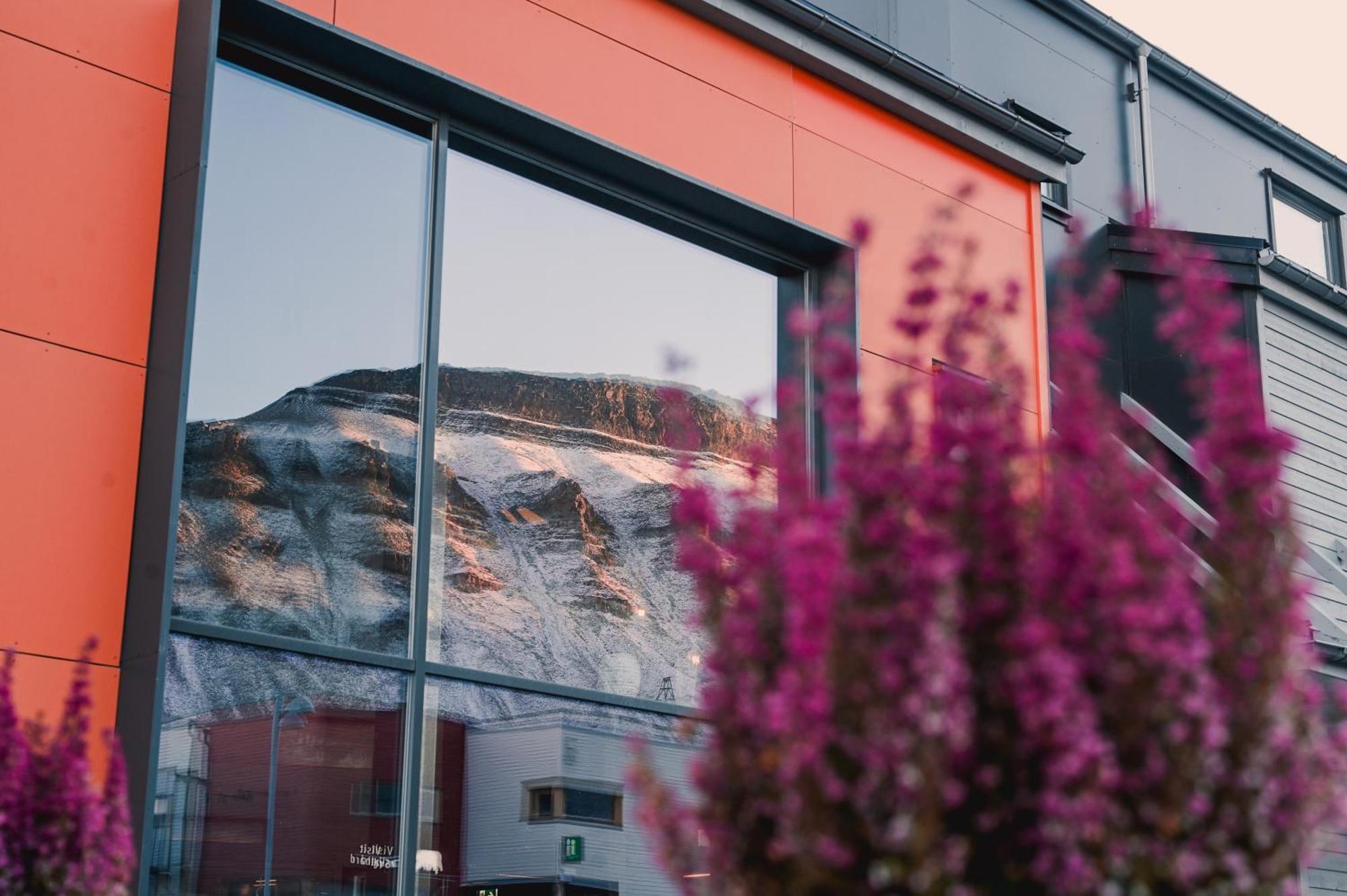 Svalbard Hotell | Polfareren Longyearbyen Eksteriør billede