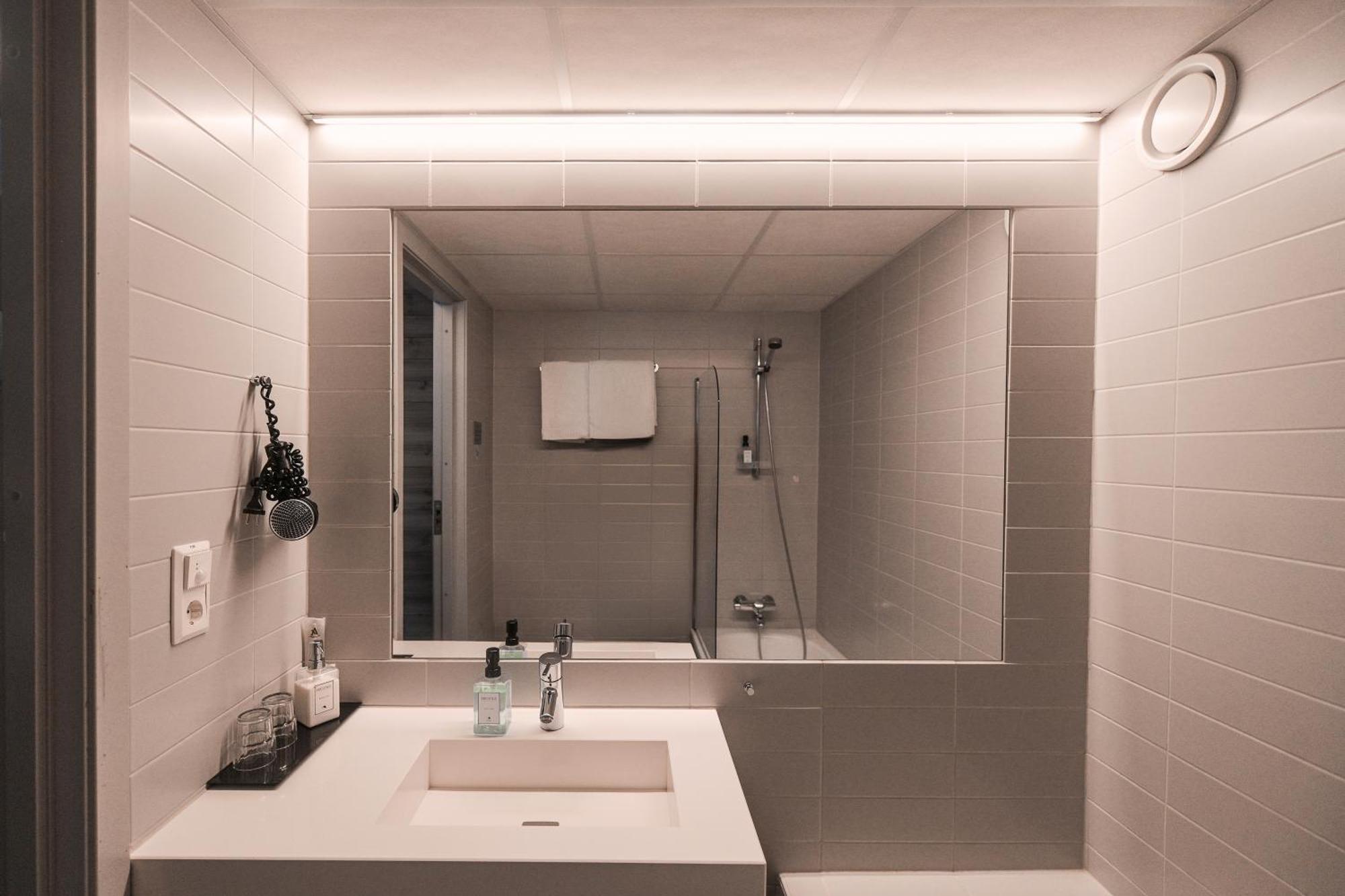 Svalbard Hotell | Polfareren Longyearbyen Eksteriør billede